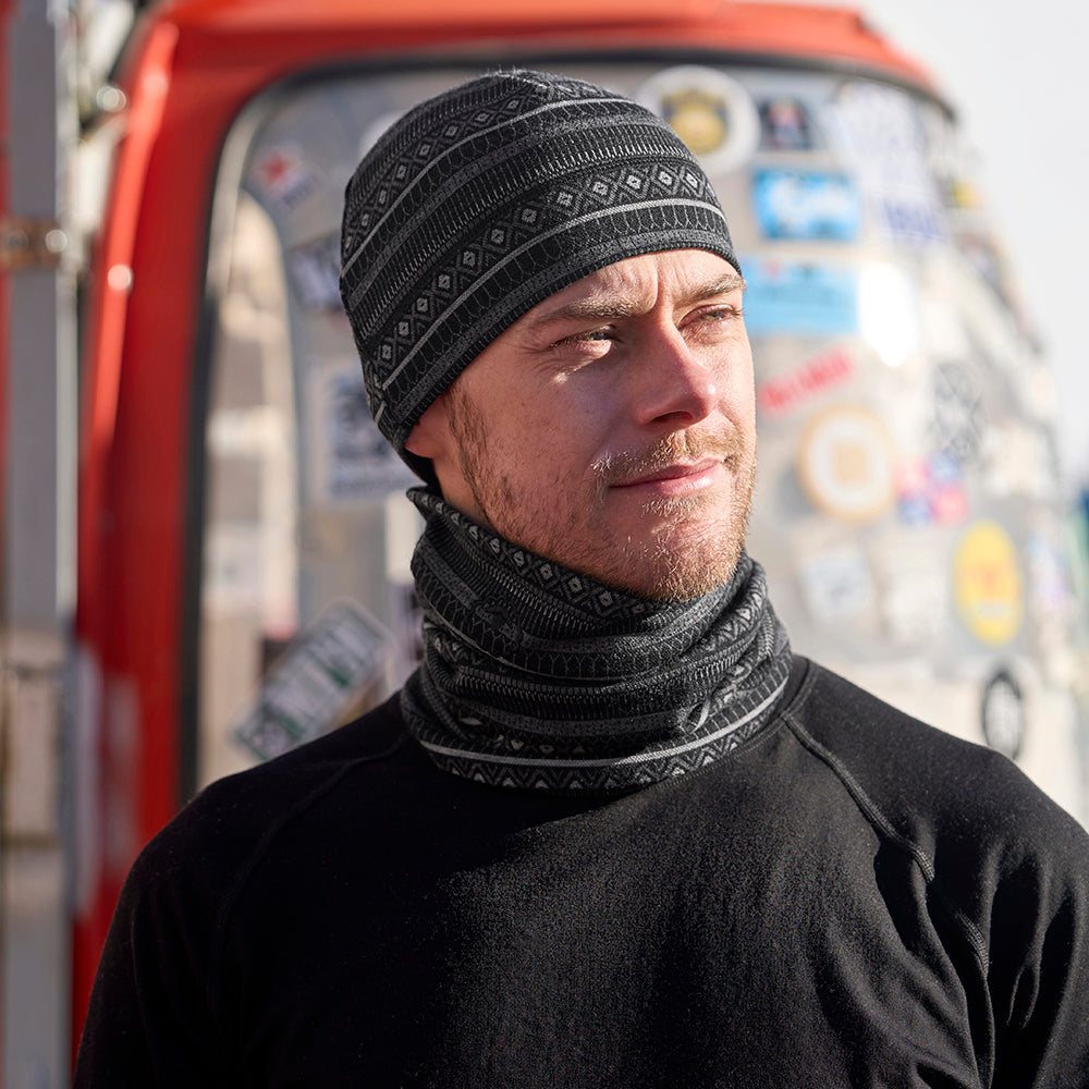Isobaa Merino Blend 250 Fairisle Jacquard Beanie (Black/Smoke/Charcoal)