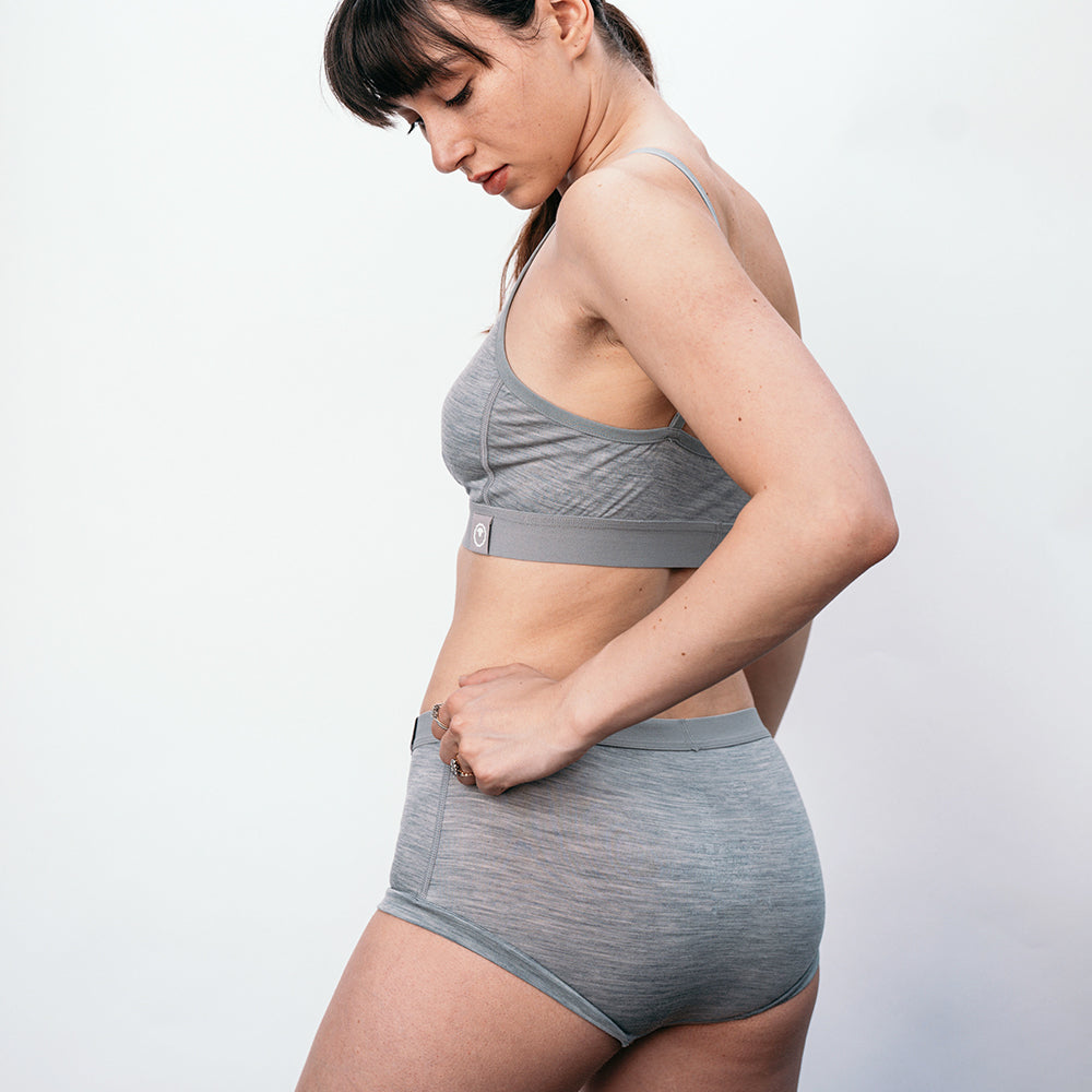 Womens Merino Blend 160 Hipster Knickers (Cloud Melange) | Model: SS25-1