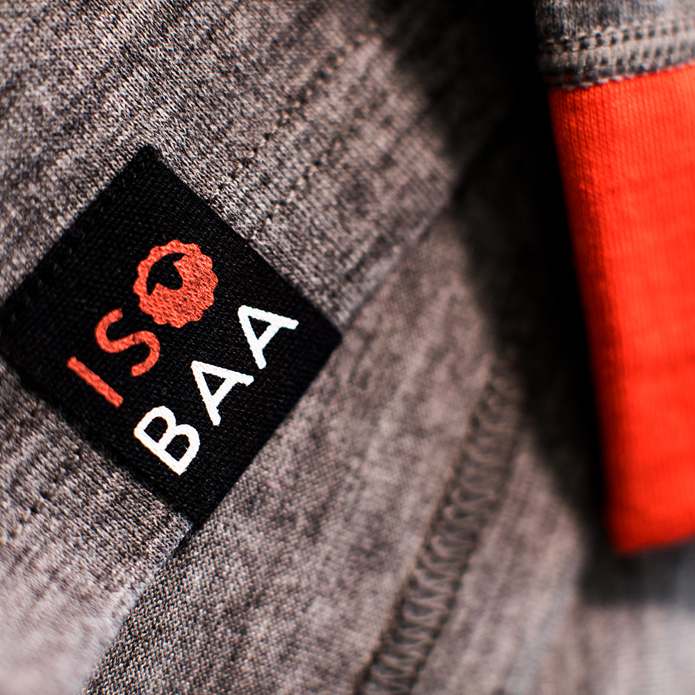 Isobaa | Kids Merino Blend 200 Long Sleeve Crew (Charcoal/Smoke) | Your child's new favorite top: warm, breathable, and always comfortable thanks to Isobaa's Merino Wool blend.