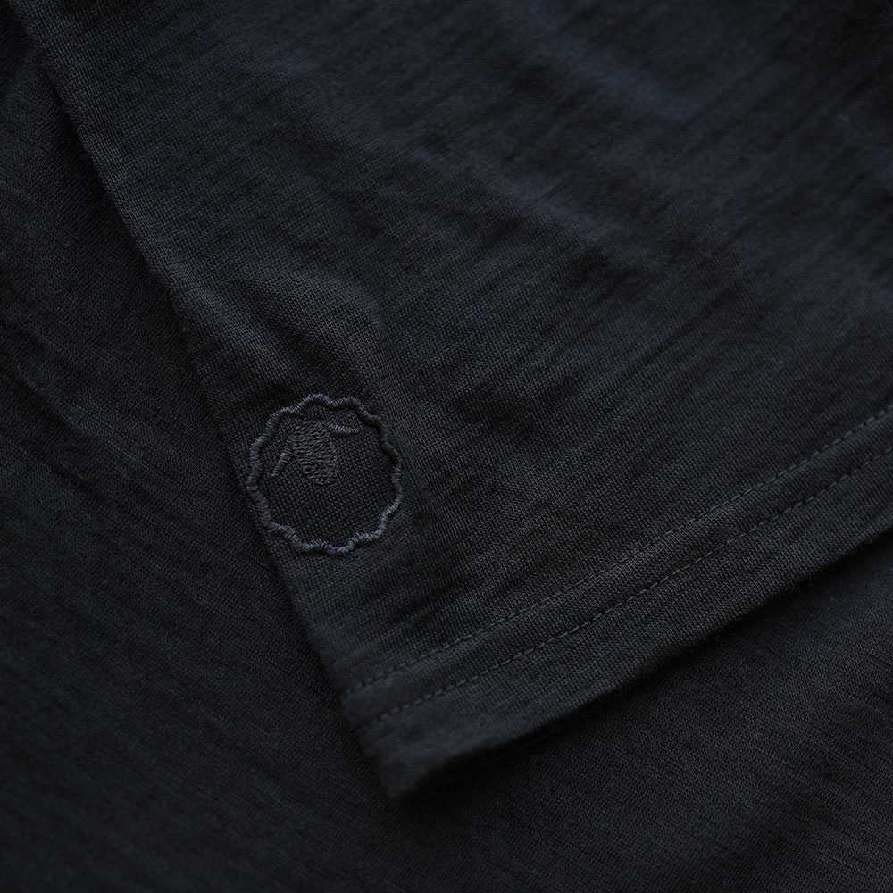 Isobaa | Mens Merino 150 Short Sleeve Crew (Black) | Gear up for performance and comfort with Isobaa's technical Merino short-sleeved top.