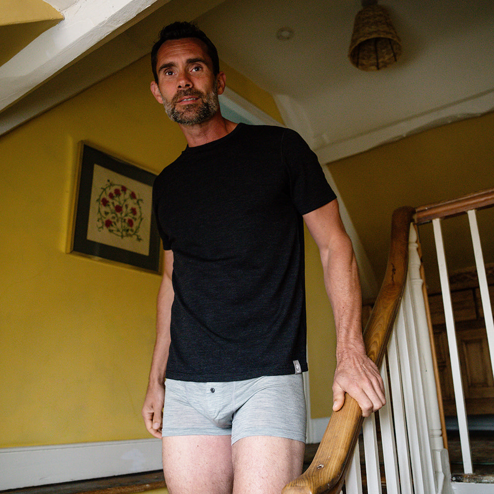 Isobaa | Mens Merino Blend 160 PJ T-Shirt (Black Melange) | Our superfine Merino blend T-shirt. | Model: Ben