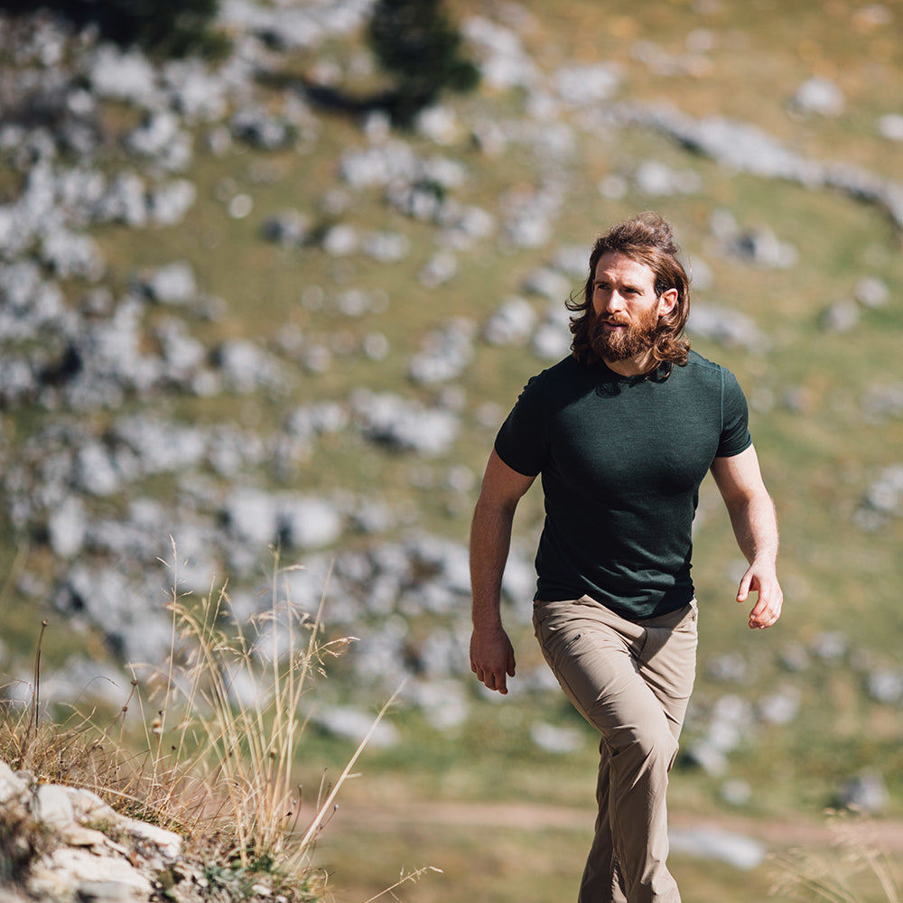 Isobaa | Mens Merino 150 Short Sleeve Crew (Forest) | Gear up for performance and comfort with Isobaa's technical Merino short-sleeved top. | Model: Craig