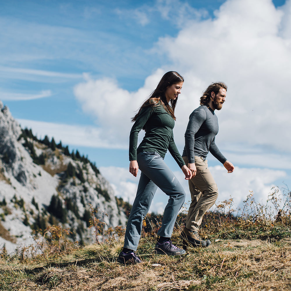 Isobaa | Womens Merino 180 Long Sleeve Crew (Forest) | Get outdoors with the ultimate Merino wool long-sleeve top. | Model: Jess