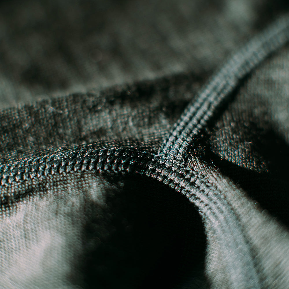Isobaa | Womens Merino 180 Long Sleeve Crew (Forest) | Get outdoors with the ultimate Merino wool long-sleeve top.
