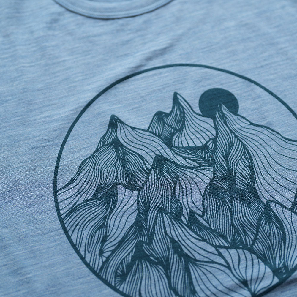 Isobaa | Mens Merino 150 Mountains Tee (Sky/Petrol) | Gear up for adventure with our superfine Merino Tee.