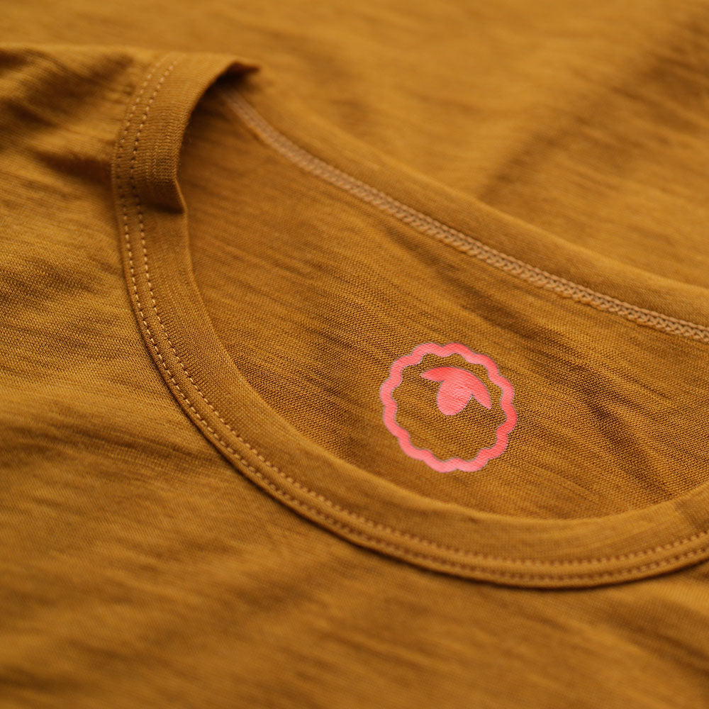 Isobaa | Womens Merino 150 Mountains Tee (Mustard/Navy) | Gear up for adventure with our superfine Merino Tee.