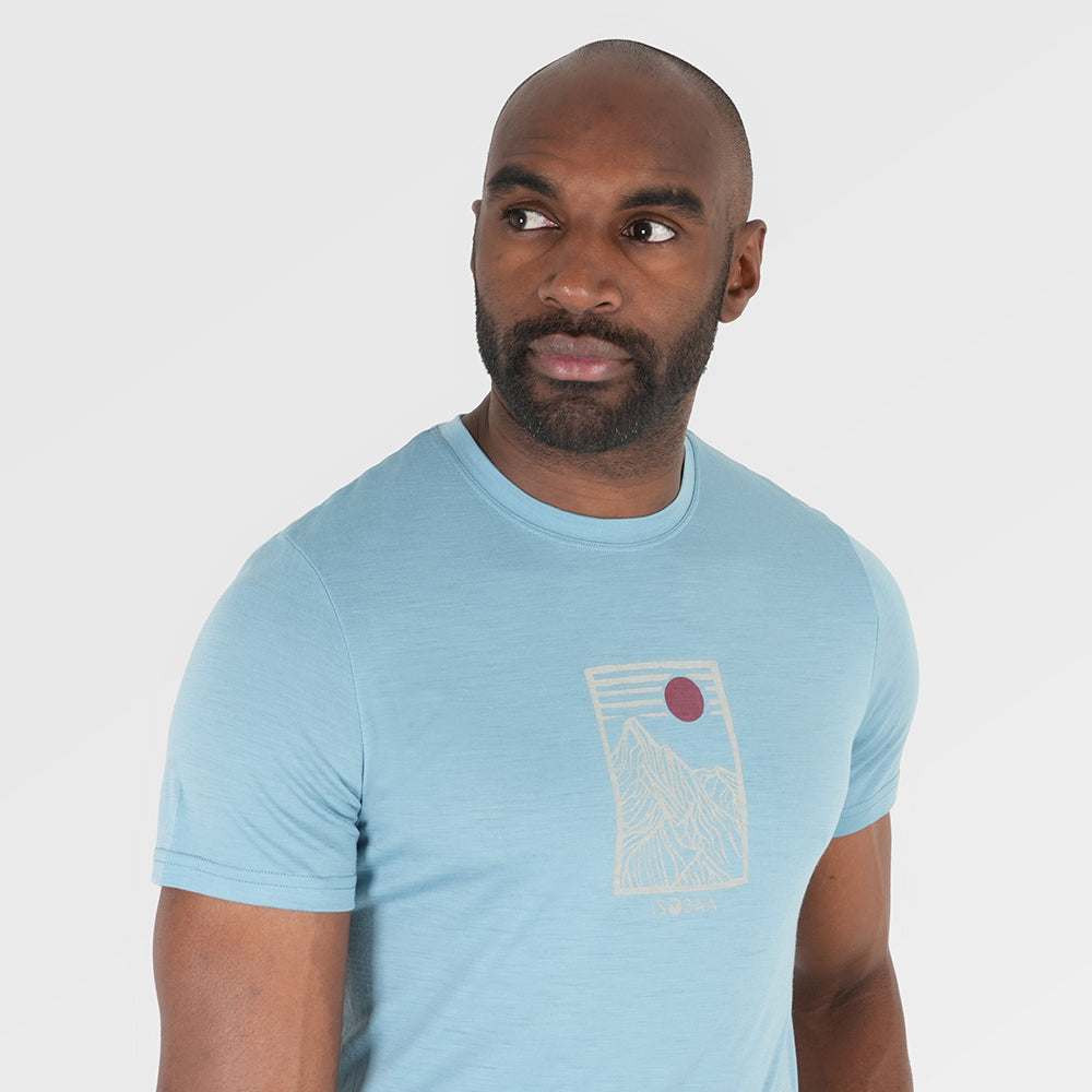 Mens Merino 150 Stamp Summit Tee (Lagoon/Jute) | Model: Michael