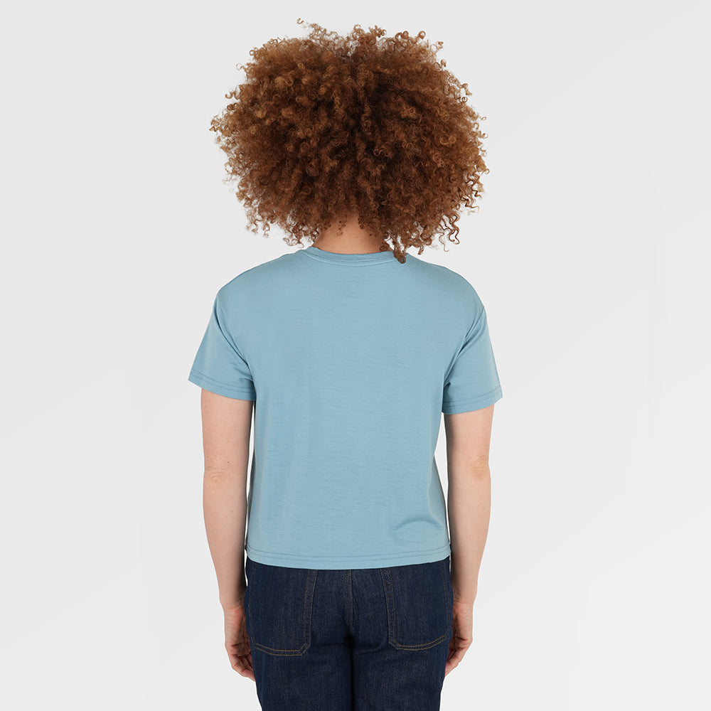 Womens Merino 150 Emblem Relaxed Tee (Lagoon/Navy) | Model: Chi Chi