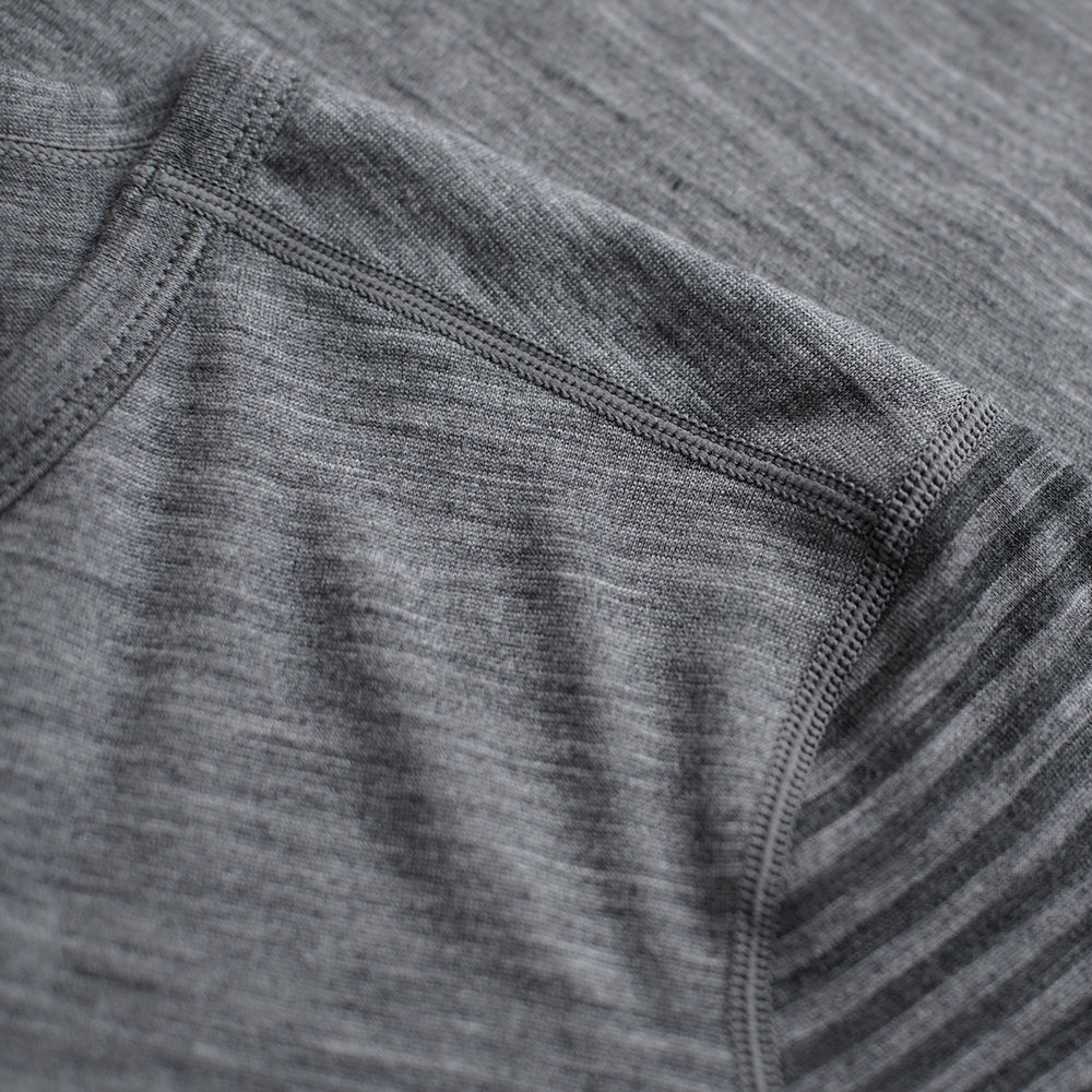 Isobaa | Mens Merino 180 Long Sleeve Crew (Stripe Charcoal/Smoke) | Get outdoors with the ultimate Merino wool long-sleeve top.