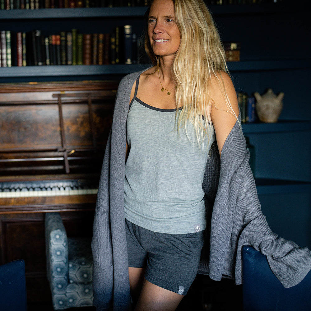 Isobaa | Womens Merino Blend 160 PJ Cami (Cloud Melange) | Indulge in cosy evenings and restful nights with Isobaa's Merino blend cami. | Model: Amy