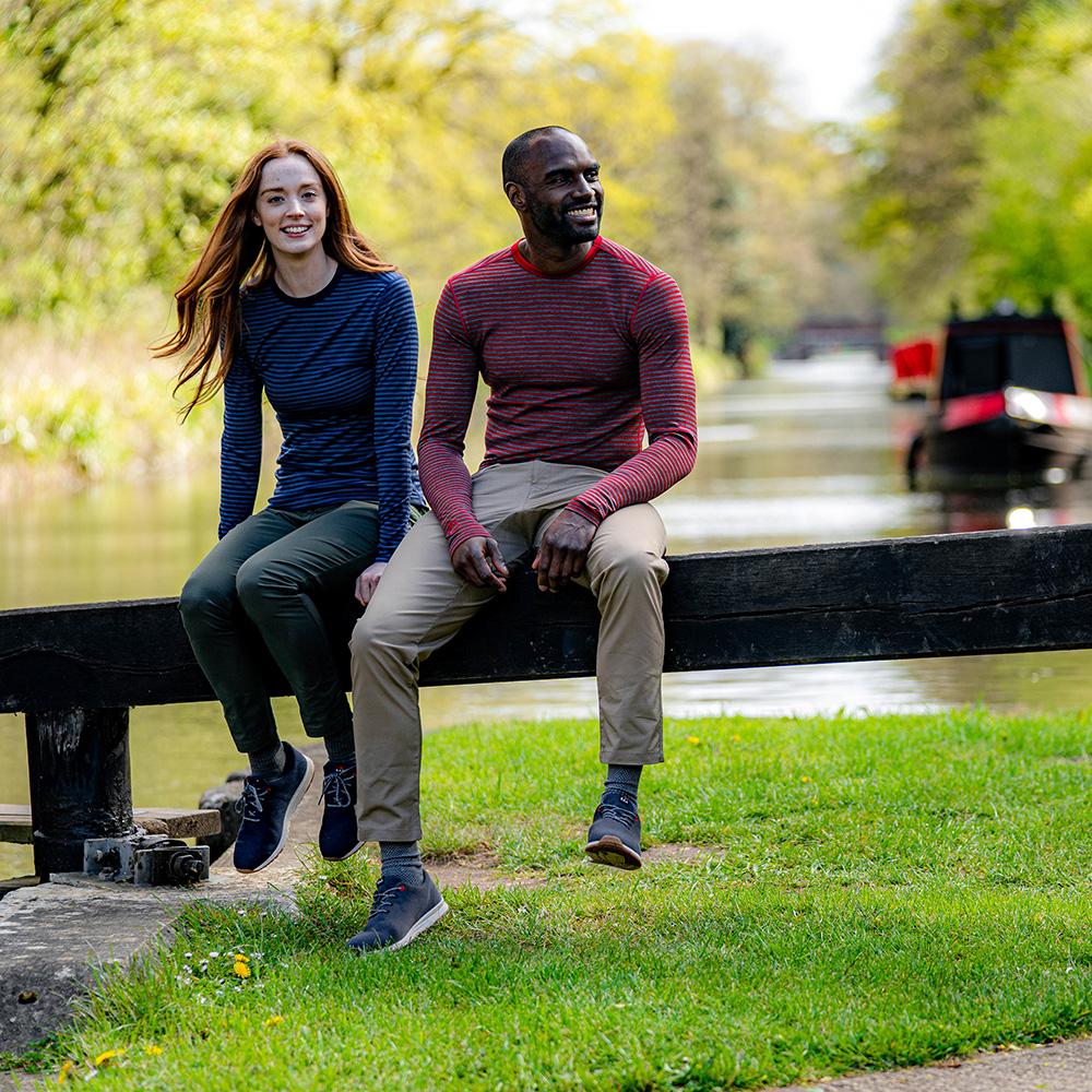 Isobaa | Mens Merino 180 Long Sleeve Crew (Mini Stripe Red/Smoke) | Get outdoors with the ultimate Merino wool long-sleeve top. | Model: Michael