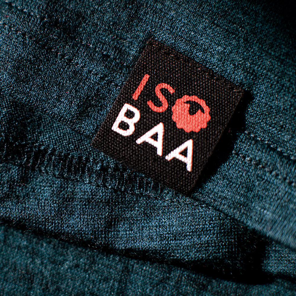 Isobaa | Womens Merino 150 Short Sleeve Crew (Petrol) | Gear up for performance and comfort with Isobaa's technical Merino short-sleeved top.
